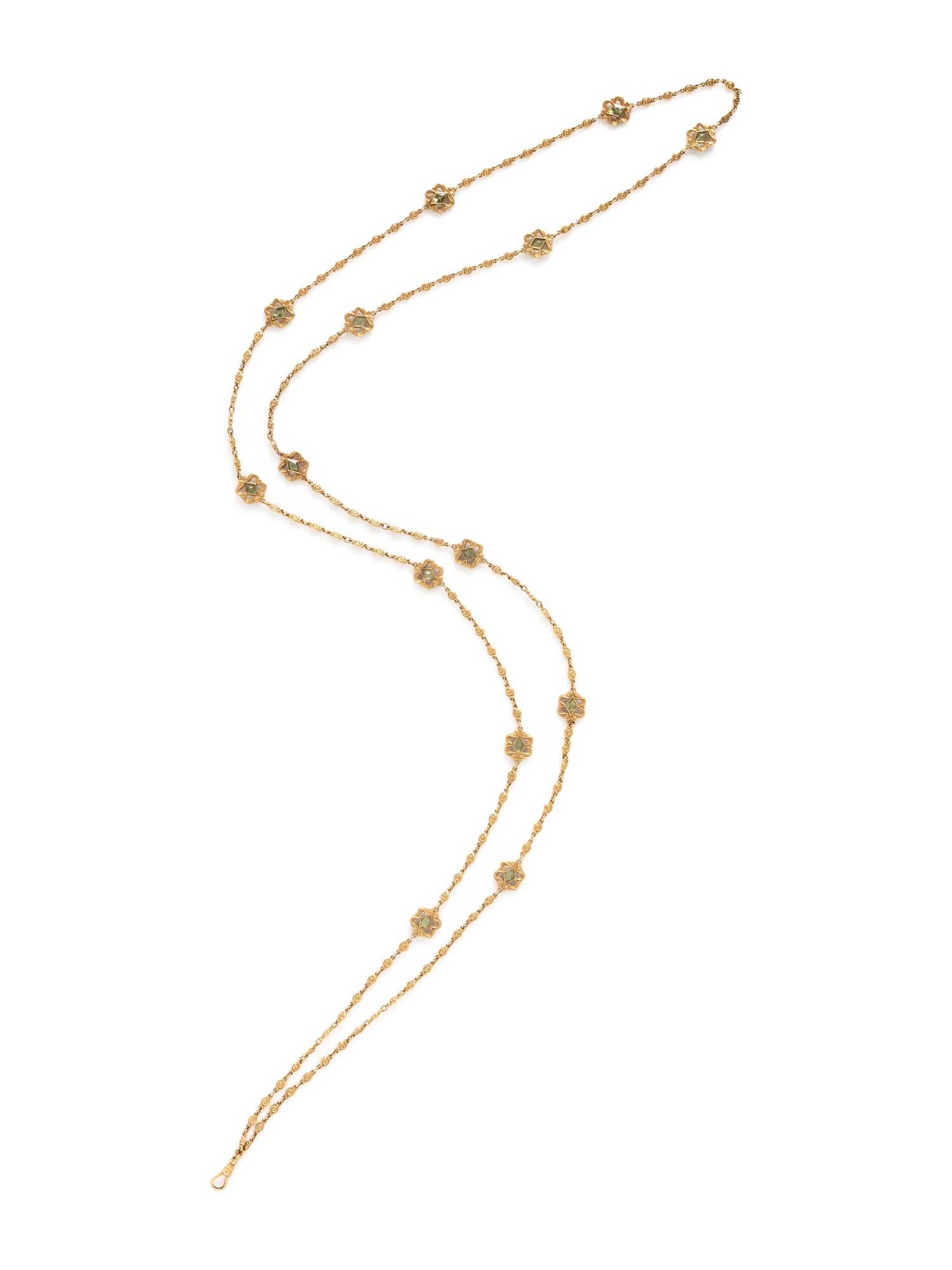 ART NOUVEAU, YELLOW GOLD AND PERIDOT FOB CHAIN