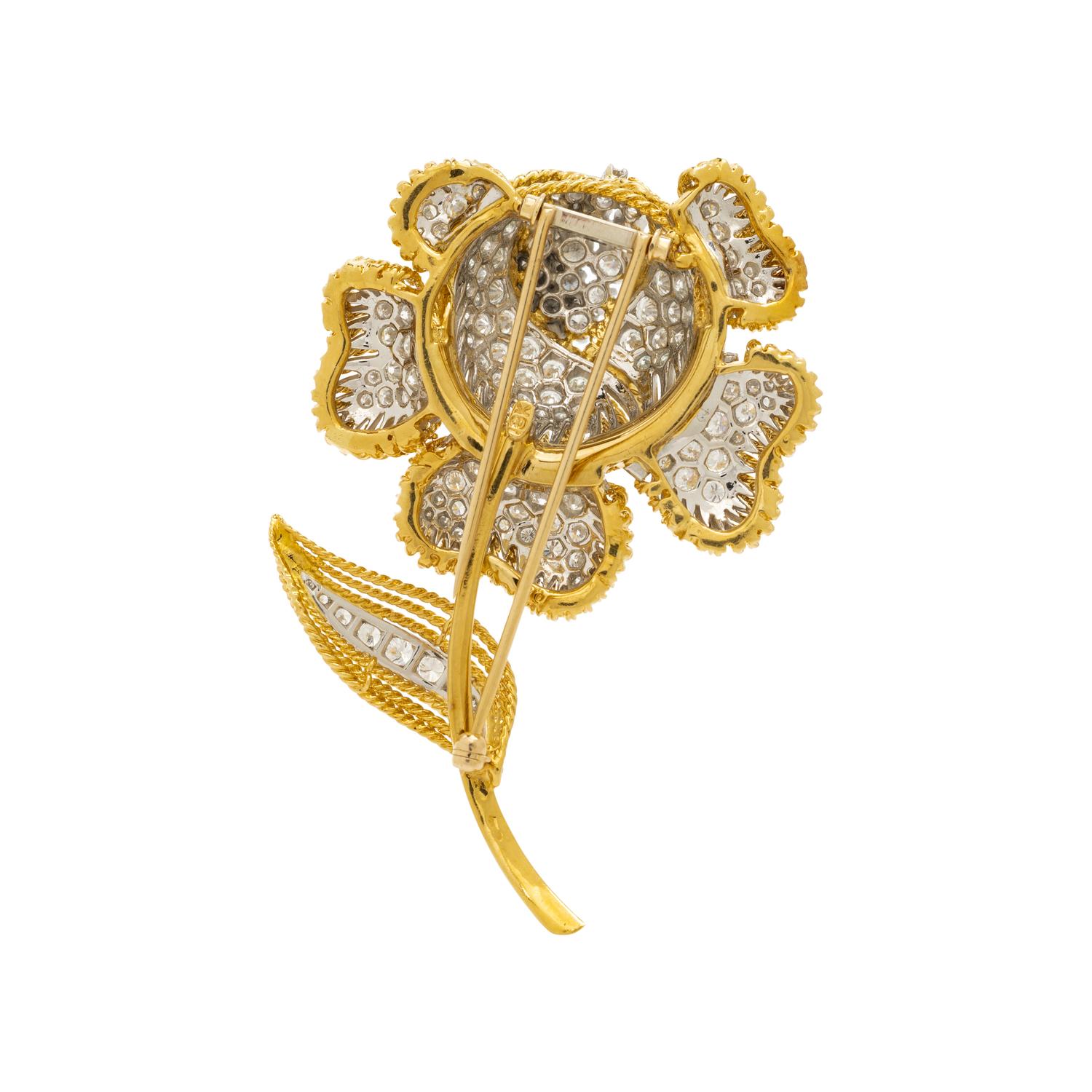 BICOLOR GOLD AND DIAMOND FLOWER BROOCH