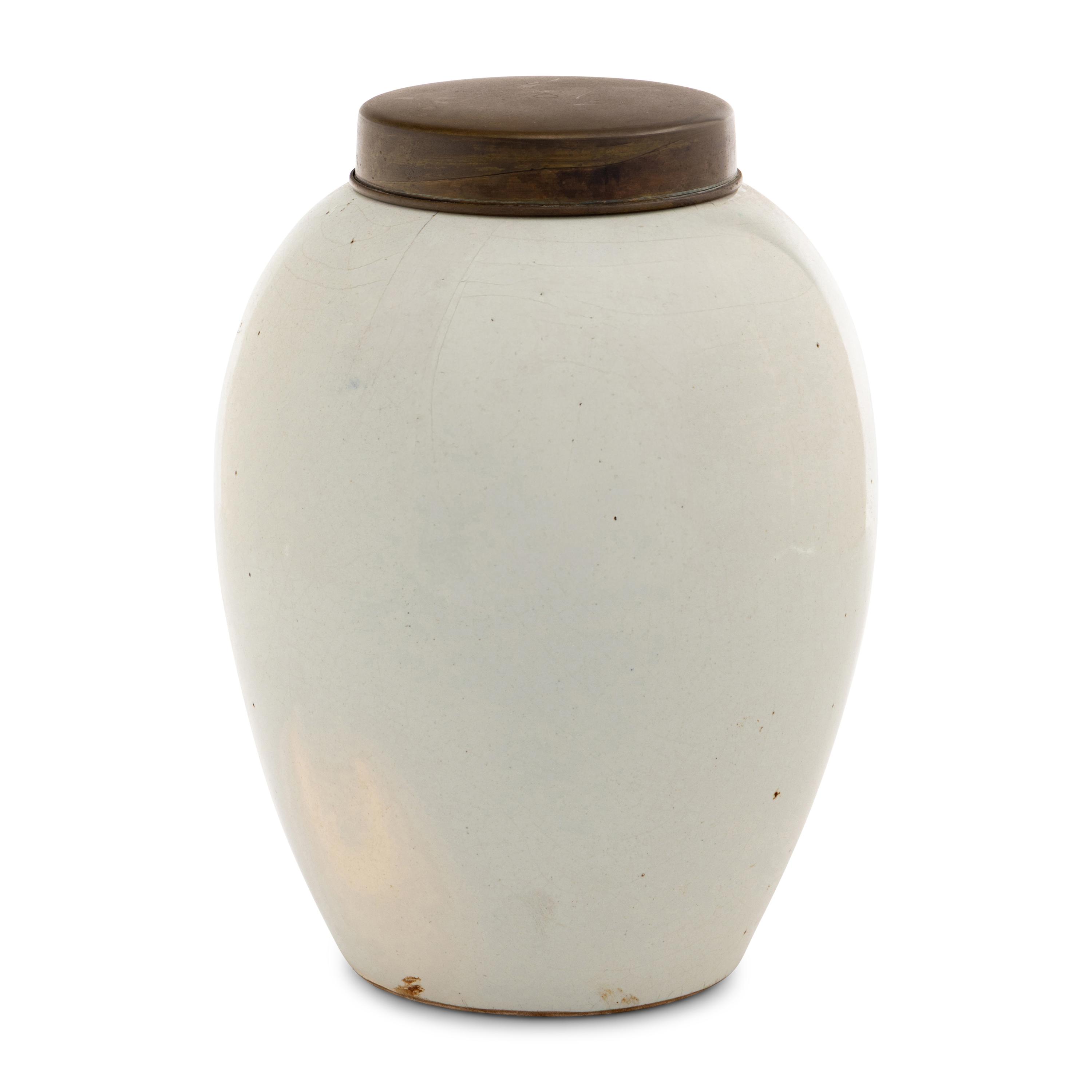 A Delft Polychrome Decorated Tobacco Jar
