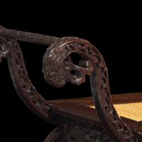 An Unusual Chinese Carved Hardwood Bench, 20th Century 二十世紀 硬木長椅