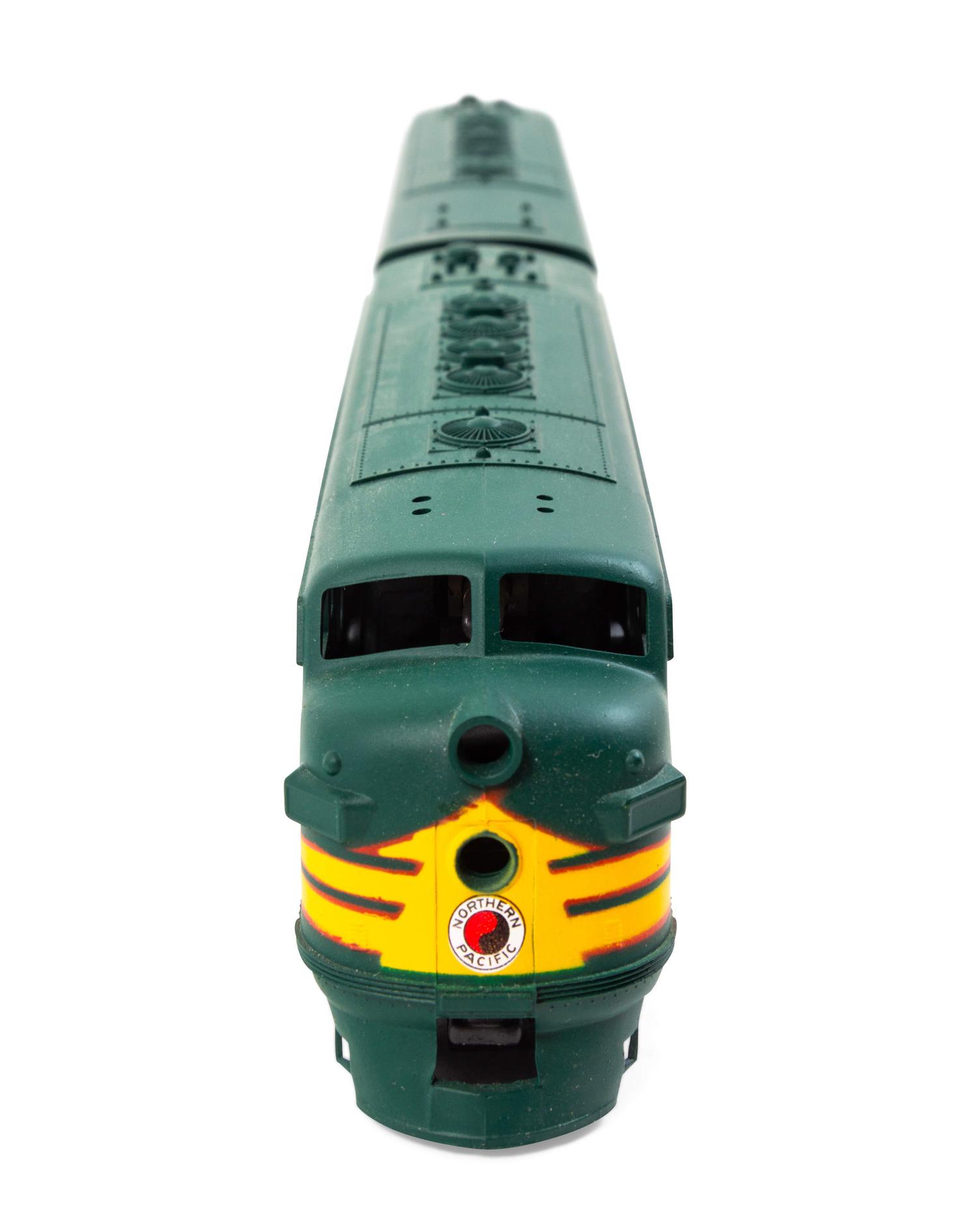 A Polychrome Resin HO-Gauge Northern Railway-Main Street of the North West Two-Car Diesel Locomotive