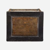 A Chinese lacquer stool 漆金炕桌 18th/early 19th Century ???????????