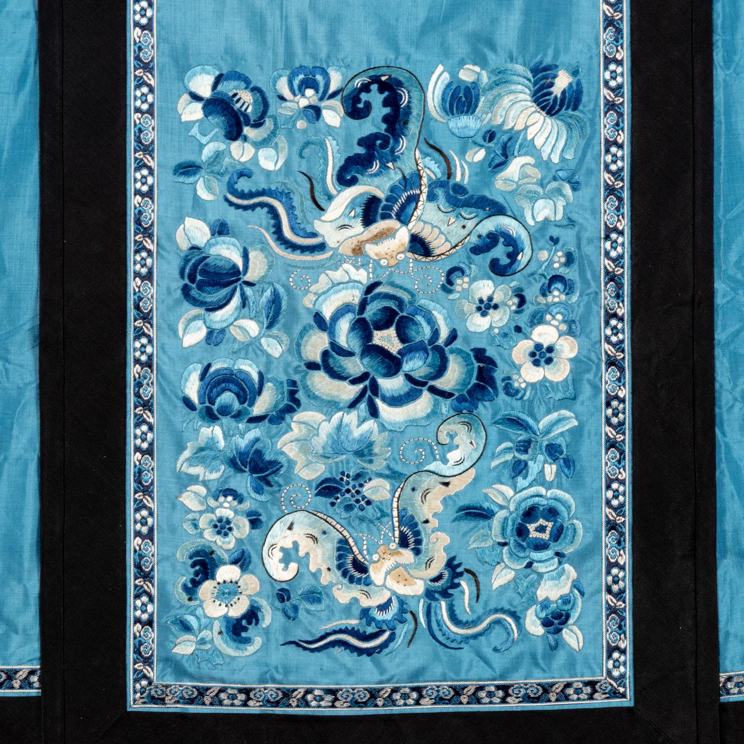 Two Chinese Embroidered Silk Skirts, 19th Century 清晚期 馬面裙兩件