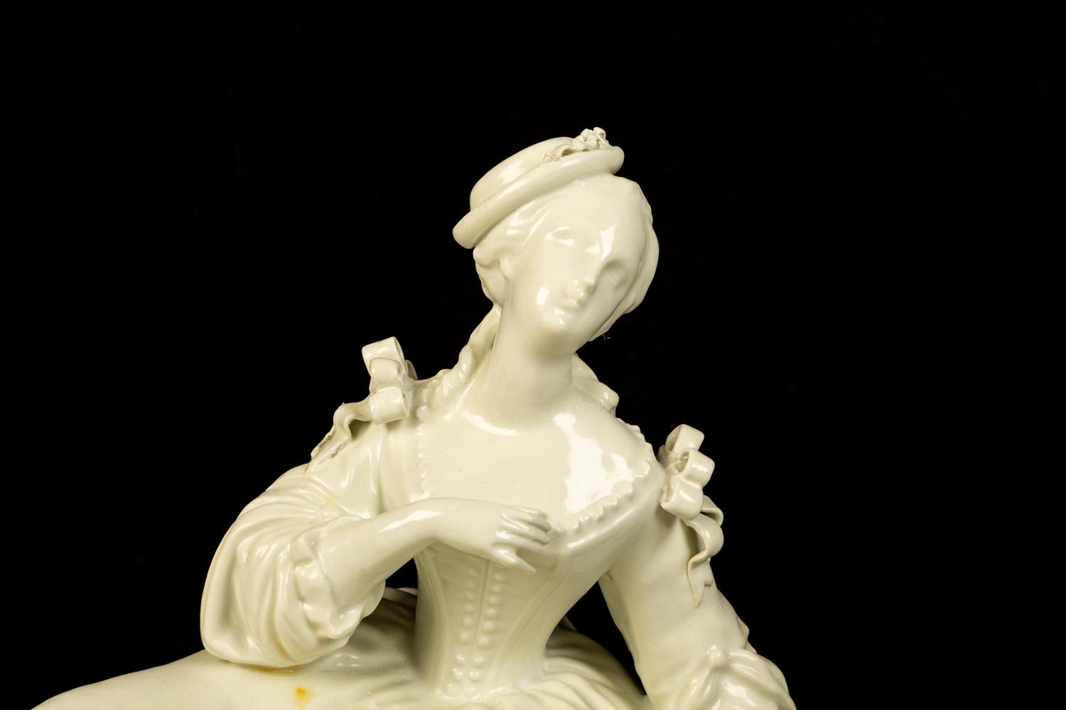A Pair of Large Meissen White Glazed Porcelain Baskets with Figures of a Gentleman and Lady — 19TH CENTURY