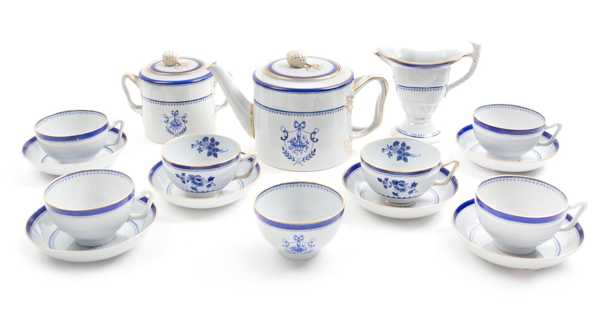 A Copeland Spode Porcelain Service Height of creamer 5 1/2 inches.
