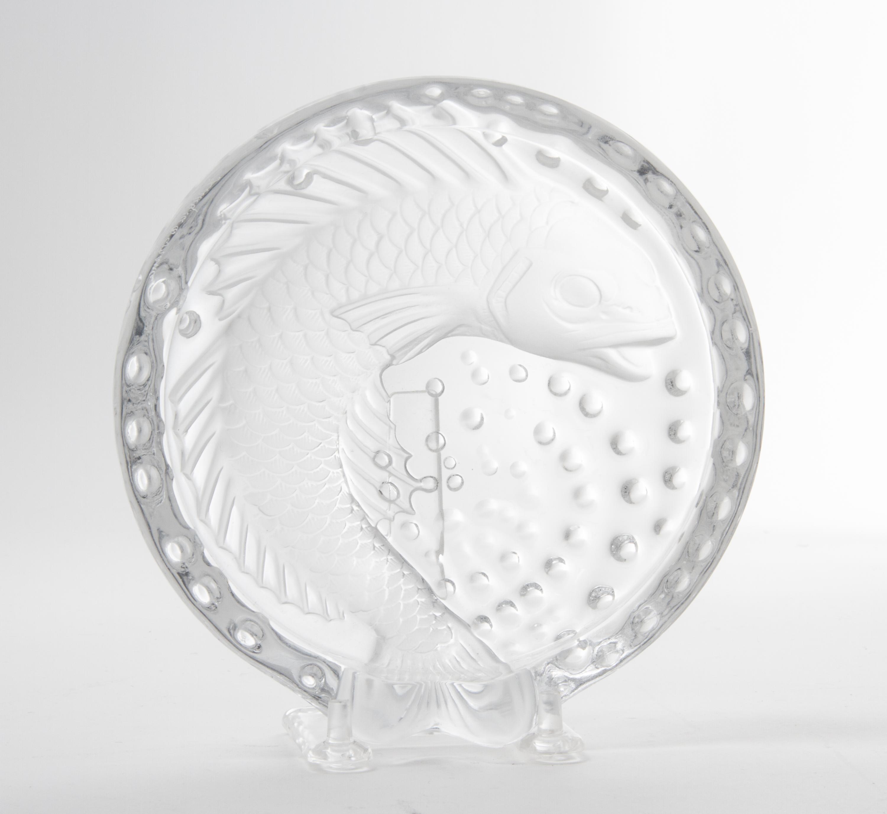 A Lalique Frosted and Molded Glass Ash Receiver Diameter 6 1/2 inches.