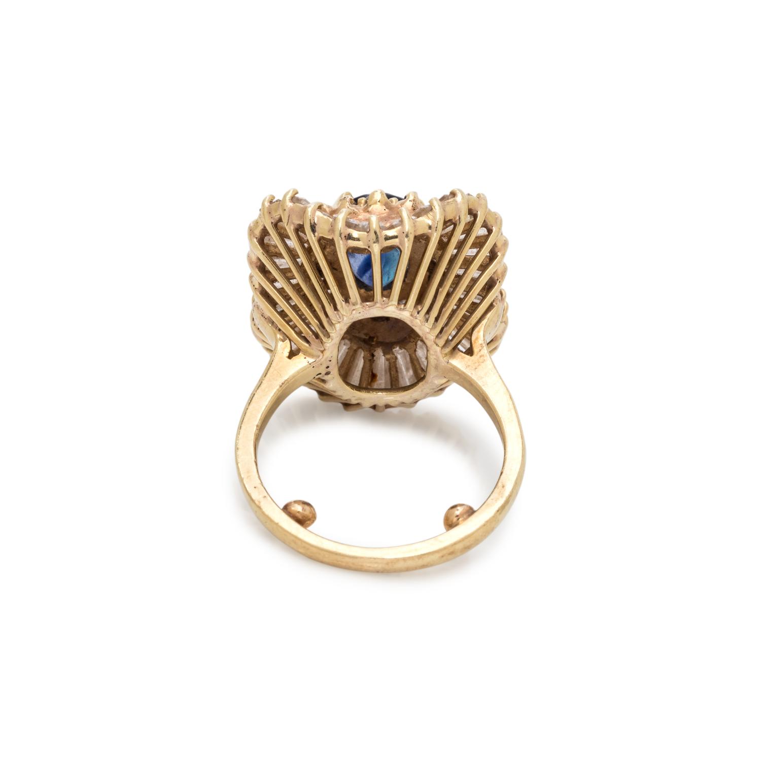SAPPHIRE AND DIAMOND RING