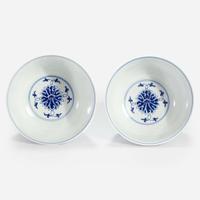 A pair of Chinese blue and white porcelain "Lotus" bowls Guangxu six-character marks
