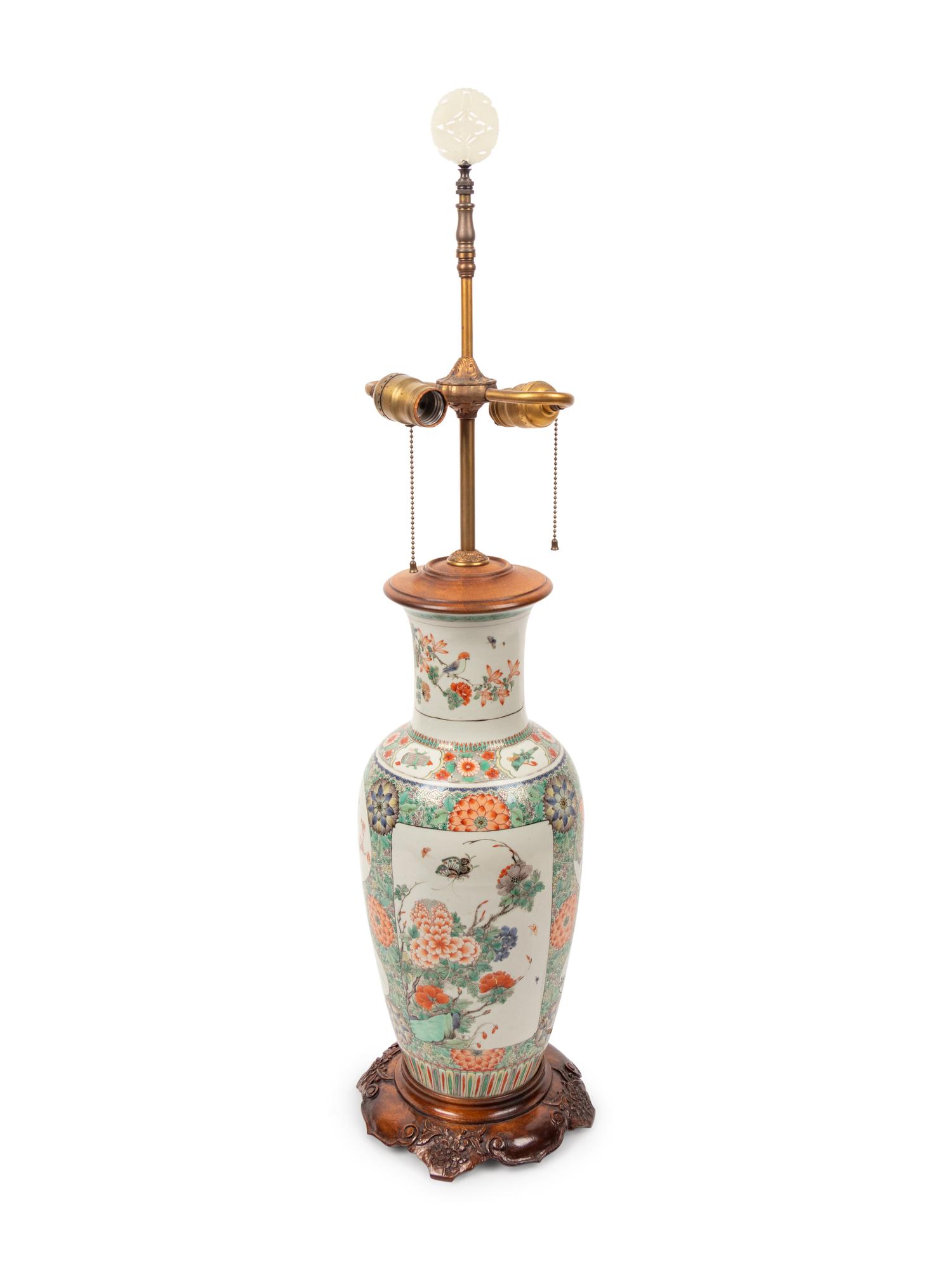 A Chinese Famille Verte Porcelain Vase