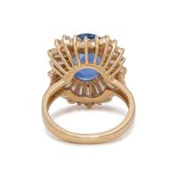 SAPPHIRE AND DIAMOND RING