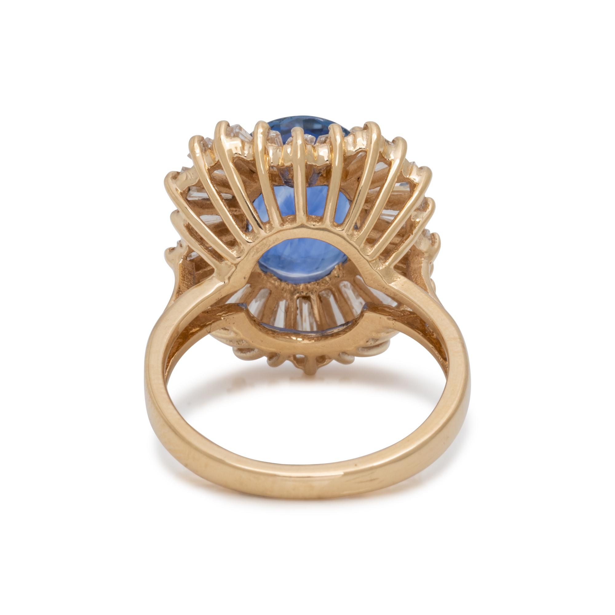 SAPPHIRE AND DIAMOND RING