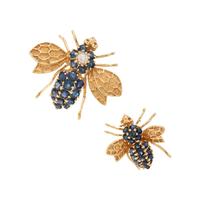 PAIR OF YELLOW GOLD, SAPPHIRE AND DIAMOND BEE BROOCHES