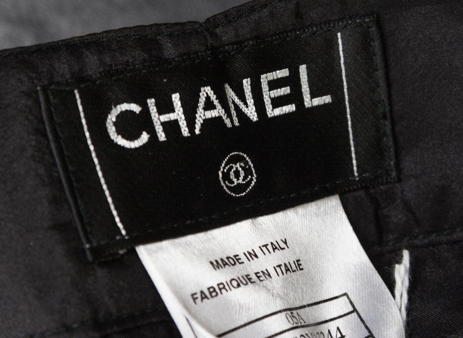 A Chanel White Lambskin Jacket Ensemble, Size 34.