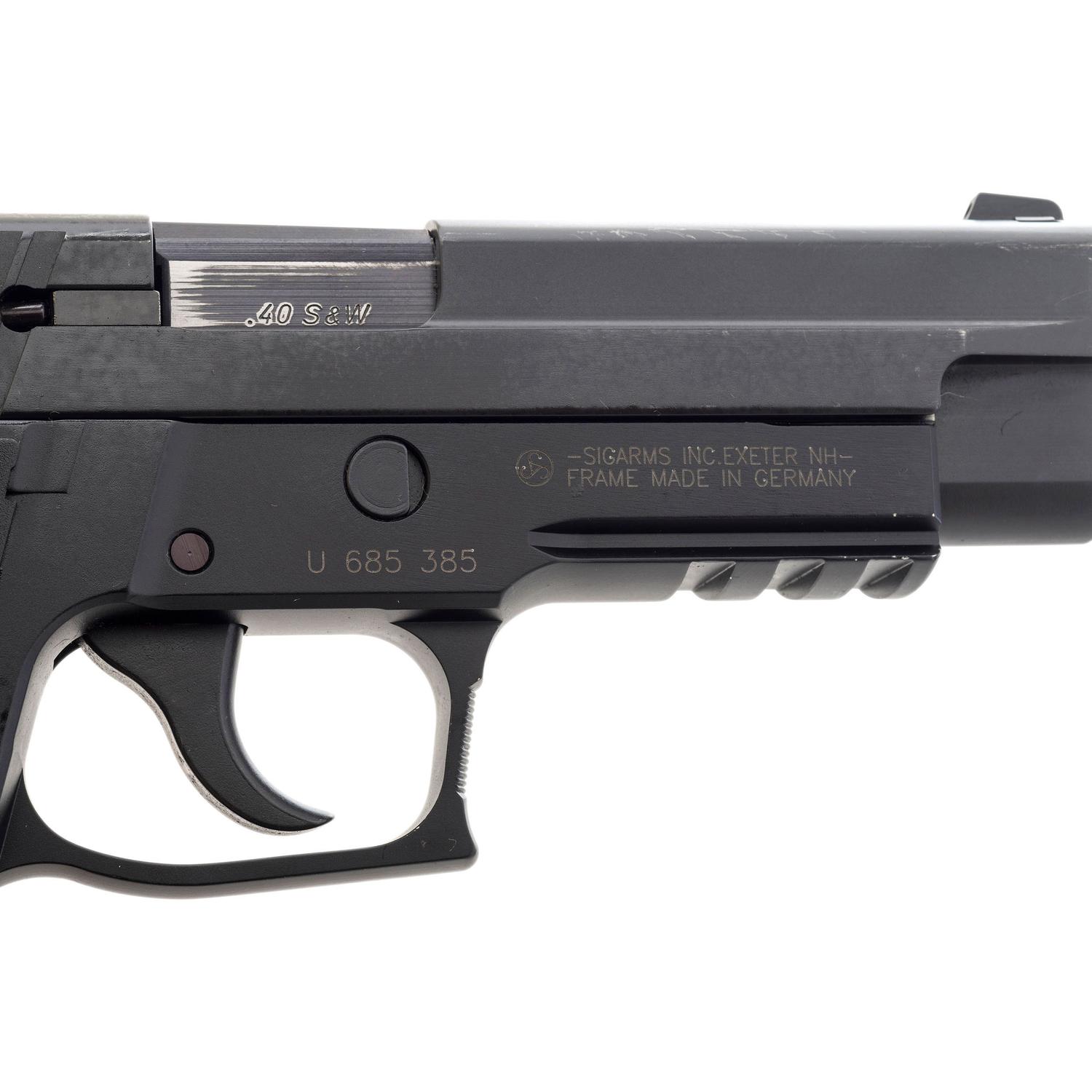 *Sig P226 .40 in Box with Accessories