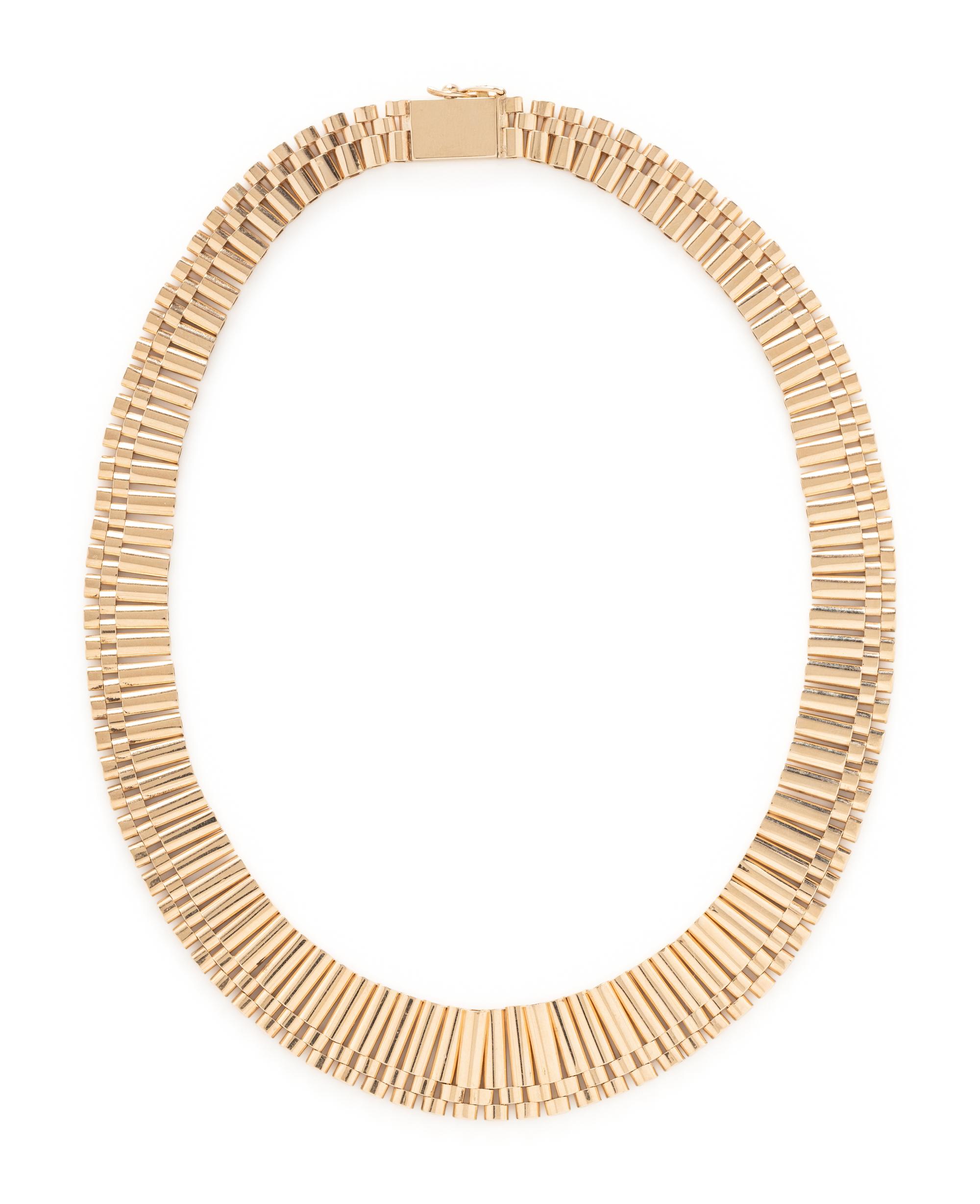 YELLOW GOLD NECKLACE AND CLIP EARRINGS