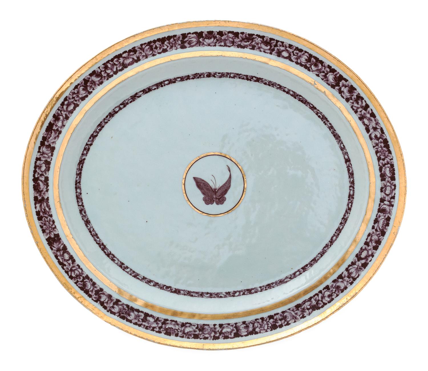 An English Lowestoft Porcelain Oval Platter Length 16 3/4 inches. — 19TH CENTURY