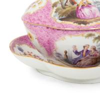 A Meissen Porcelain Sauce Tureen with Undertray