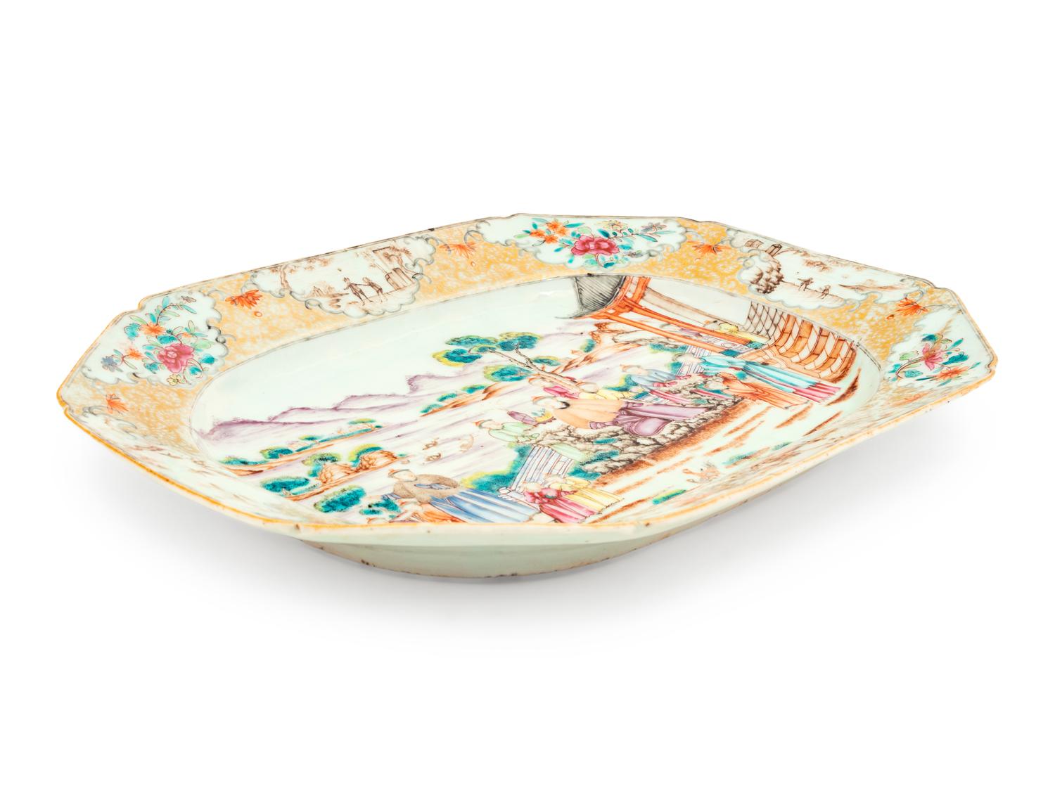 A Chinese Export Porcelain Platter