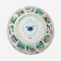 A Chinese famille verte-decorated lobed porcelain large bowl Kangxi period