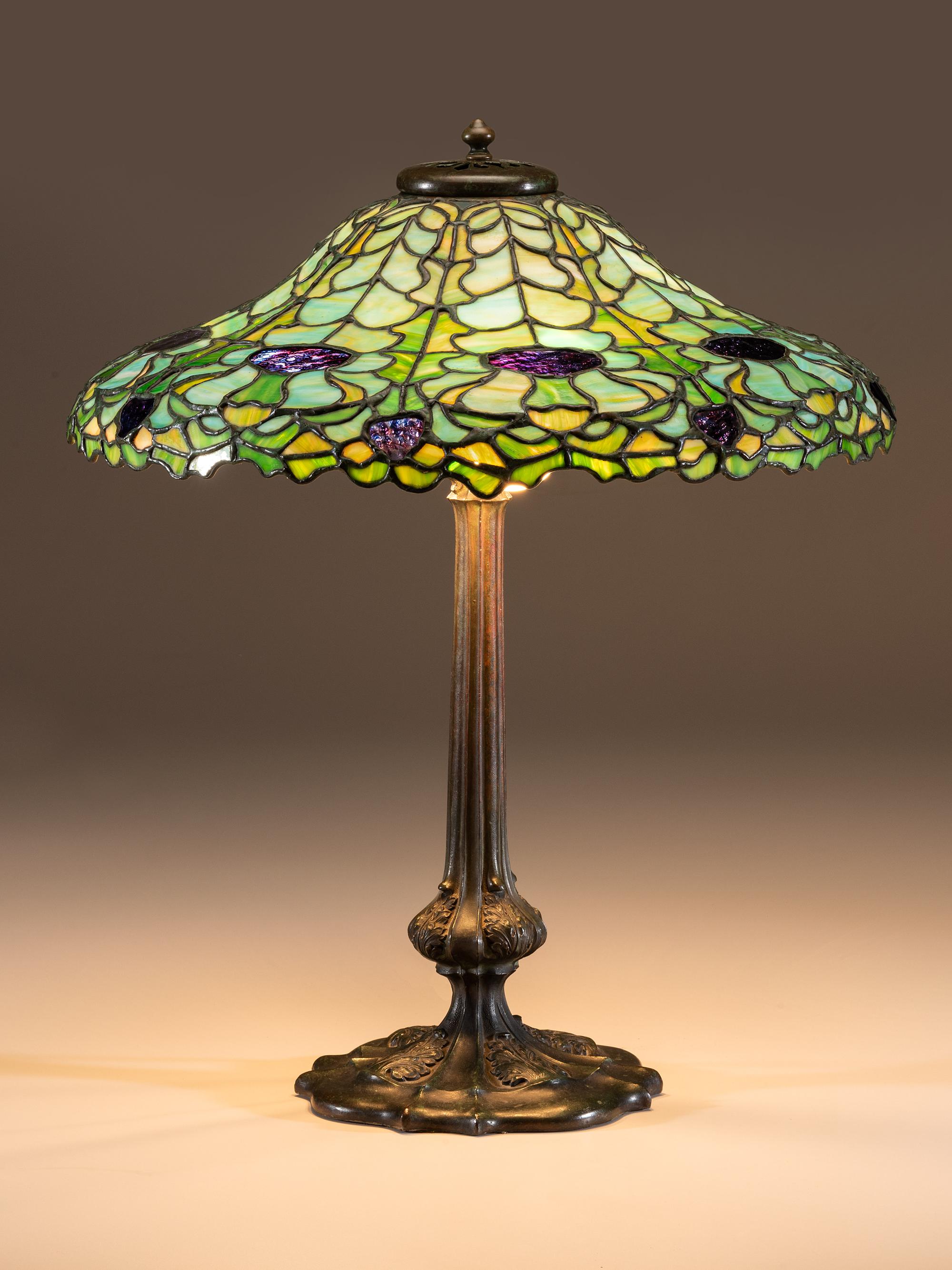 Thistle Table Lamp