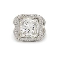 DIAMOND RING