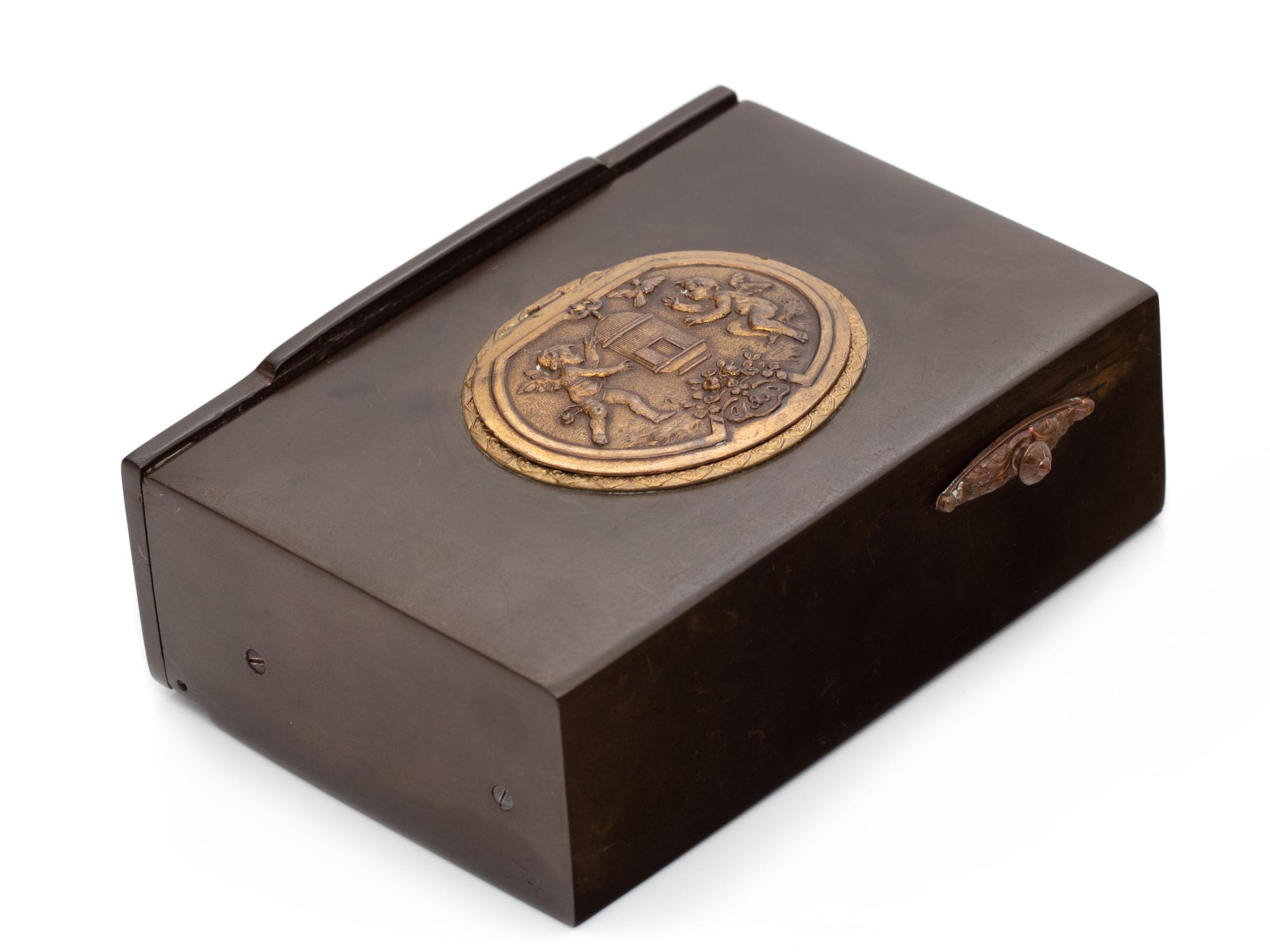 LACQUER AND GILT-METAL AUTOMATON SINGING BIRD BOX