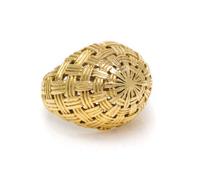 An 18 Karat Yellow Gold Bombe Ring, 9.20 dwts.