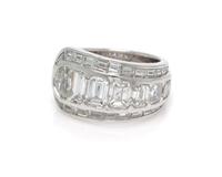 A Platinum and Diamond Ring, 11.10 dwts