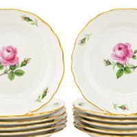 A Set of Twelve Meissen Porcelain Bread Plates