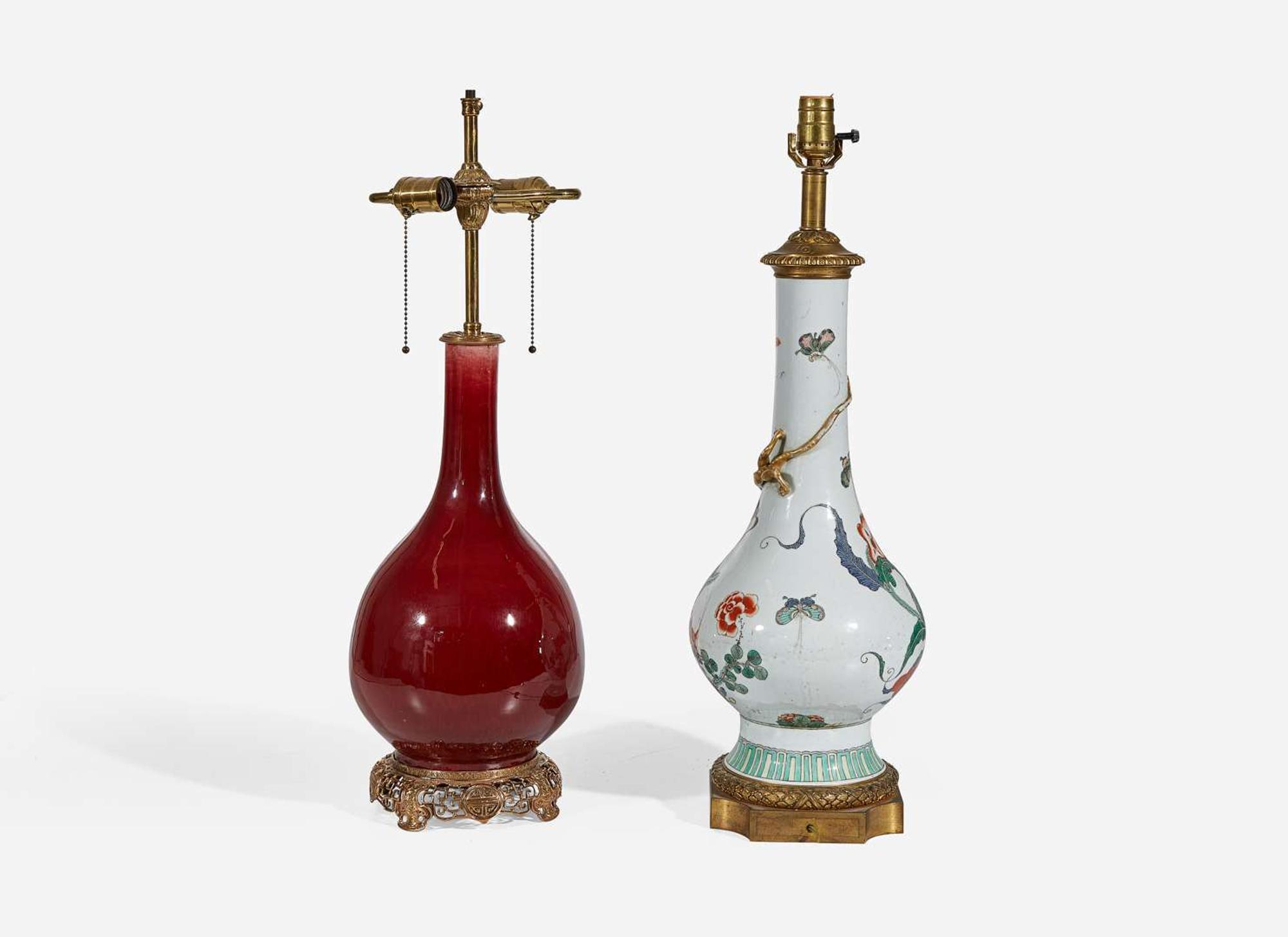 Two Chinese porcelain vases mounted as lamps 瓷瓶嵌檯燈兩件