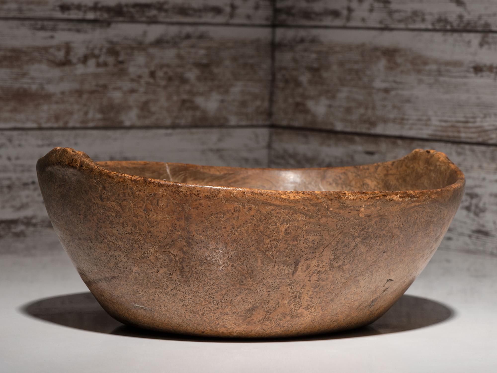Northeastern Ash Burl Bowl, with Carved Crests