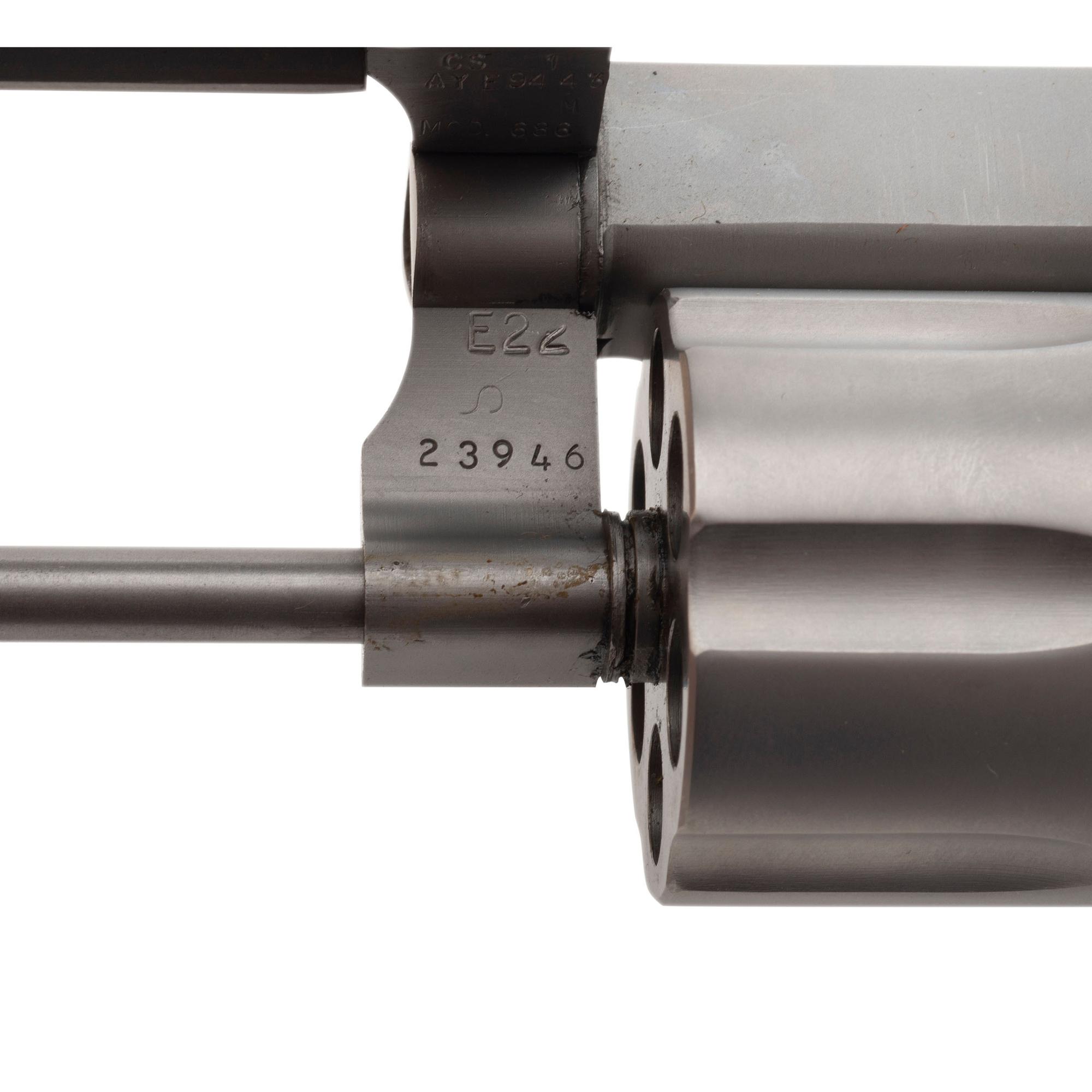 *Smith & Wesson 686 Revolver
