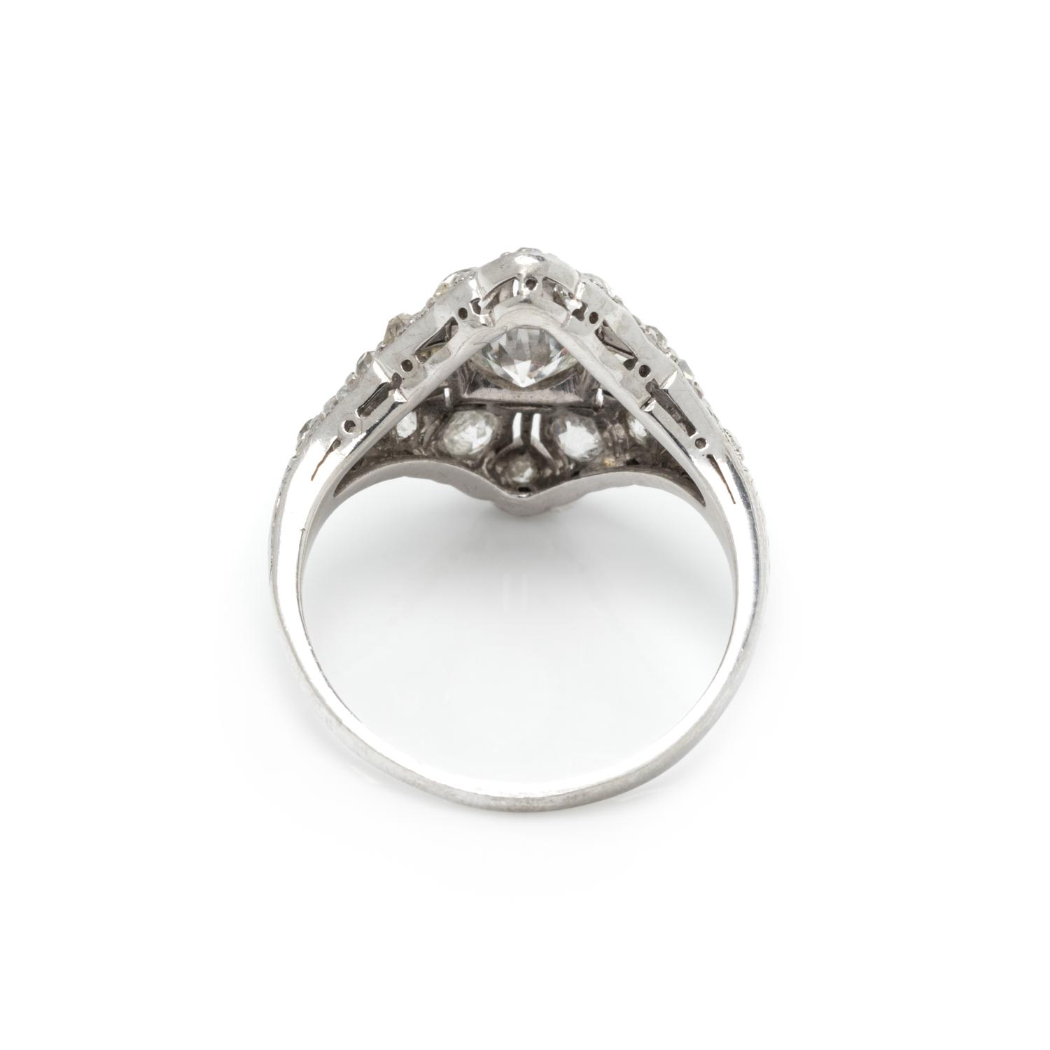 ART DECO, DIAMOND RING