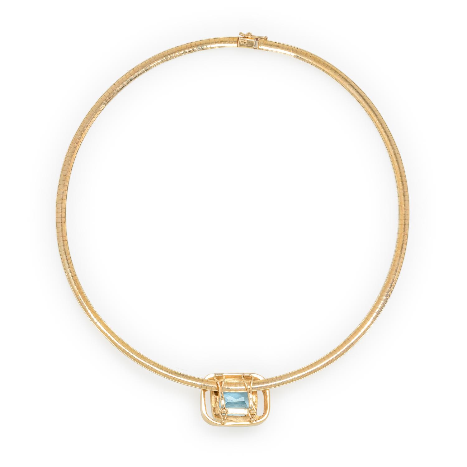 AQUAMARINE AND DIAMOND PENDANT AND YELLOW GOLD OMEGA CHAIN