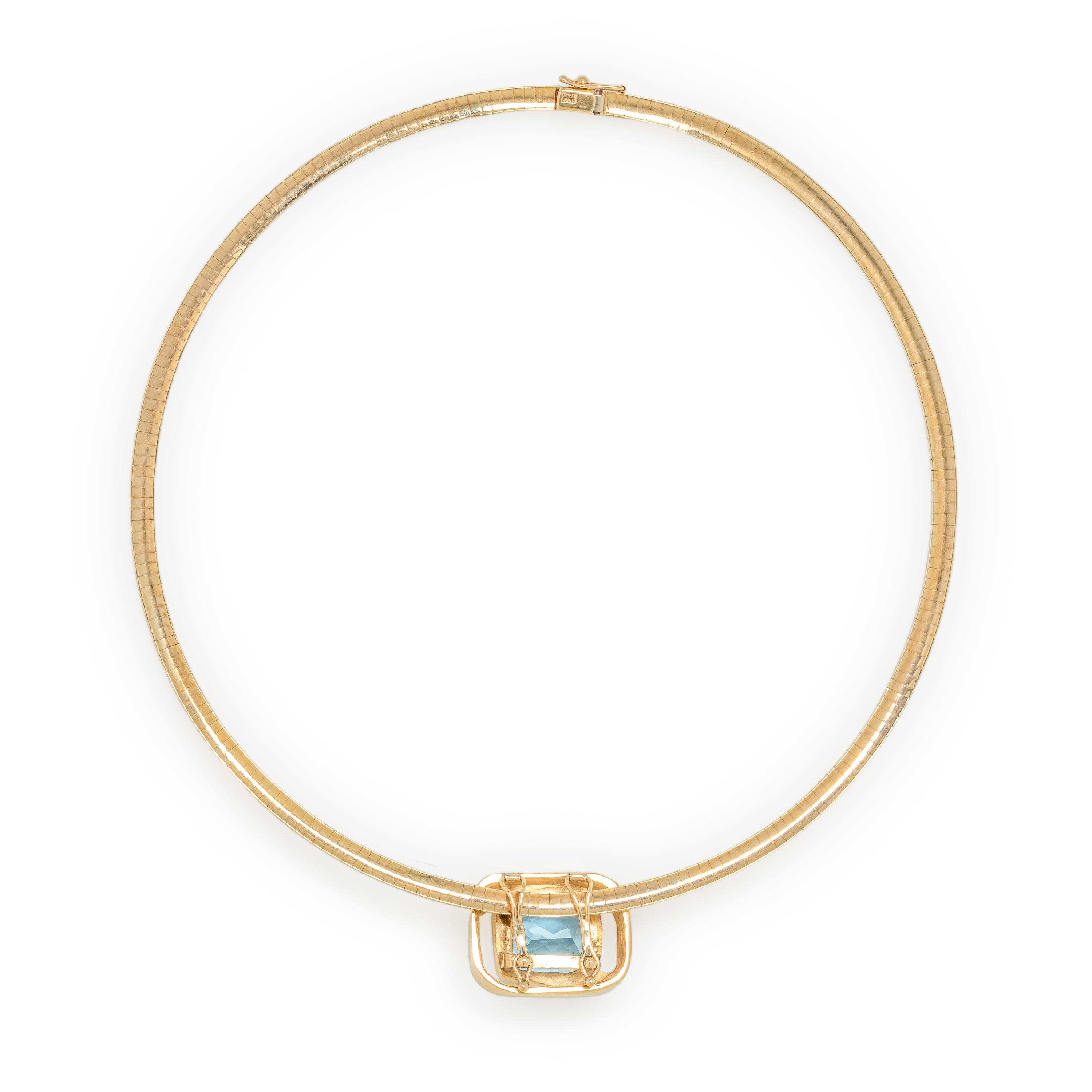 AQUAMARINE AND DIAMOND PENDANT AND YELLOW GOLD OMEGA CHAIN