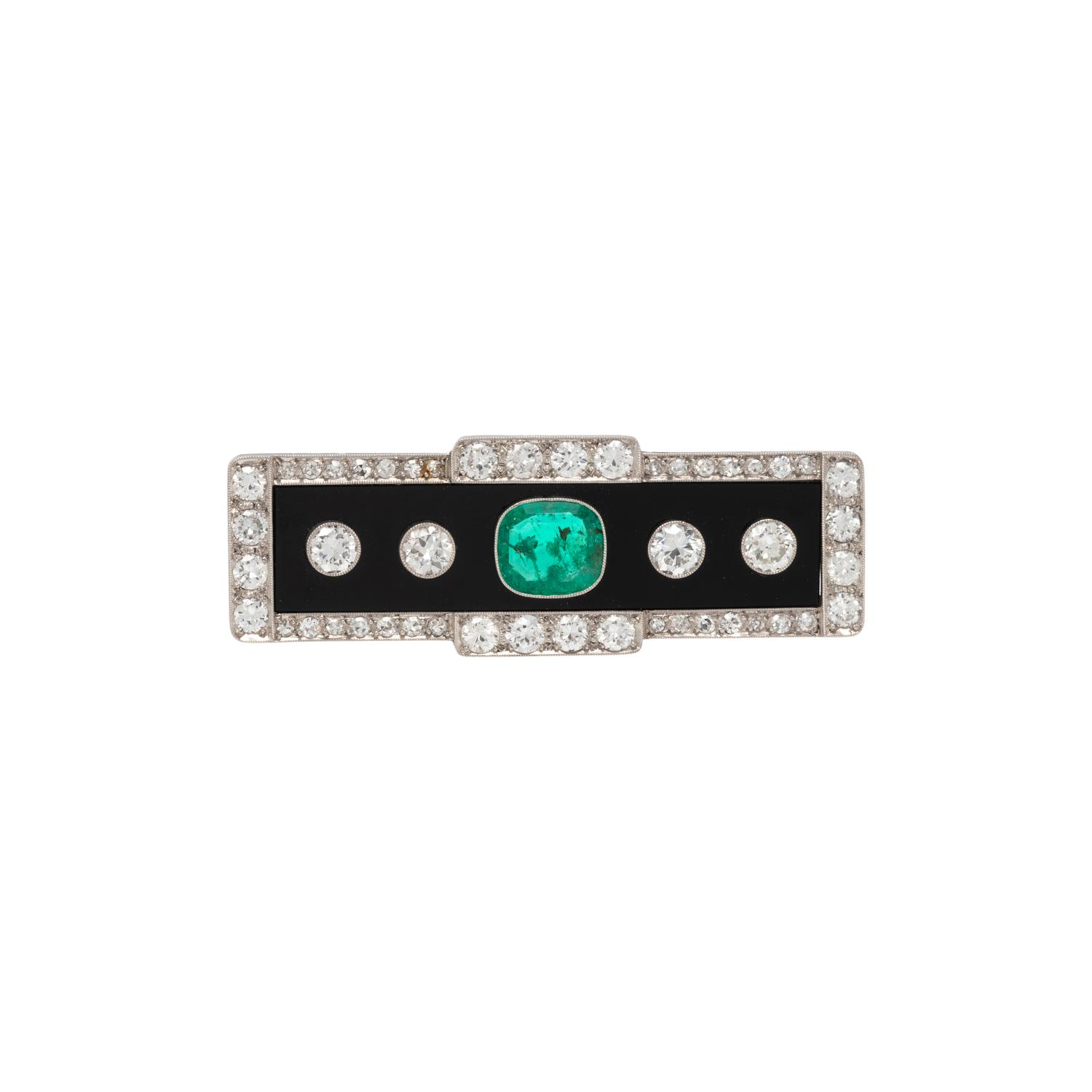 ART DECO, ONYX, EMERALD AND DIAMOND BROOCH