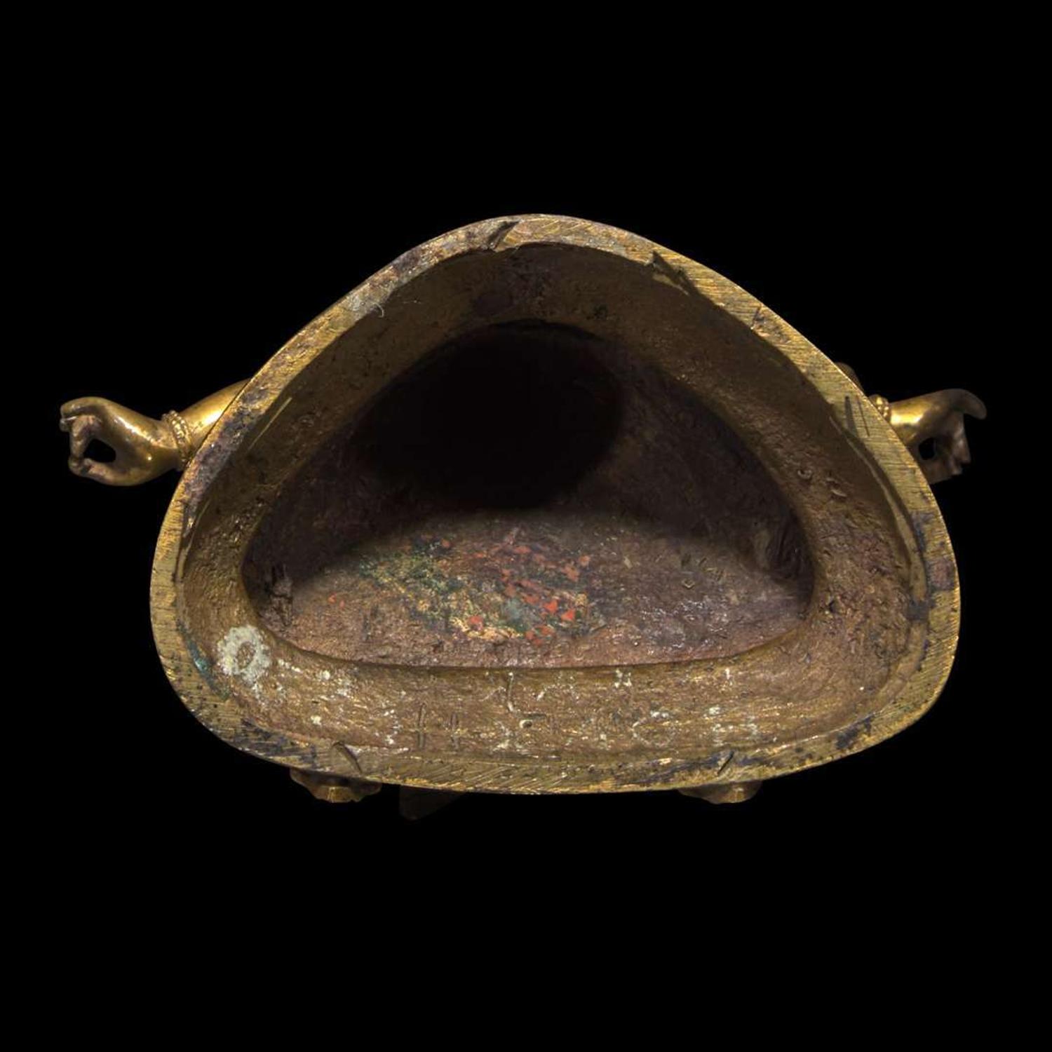 A small Sino-Tibetan gilt bronze figure of Manjusri 文殊菩萨铜鎏金造像 18th century ????