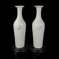 A Pair of Chinese Blanc de Chine Porcelain Vases 德化白瓷鋪首耳瓶一對