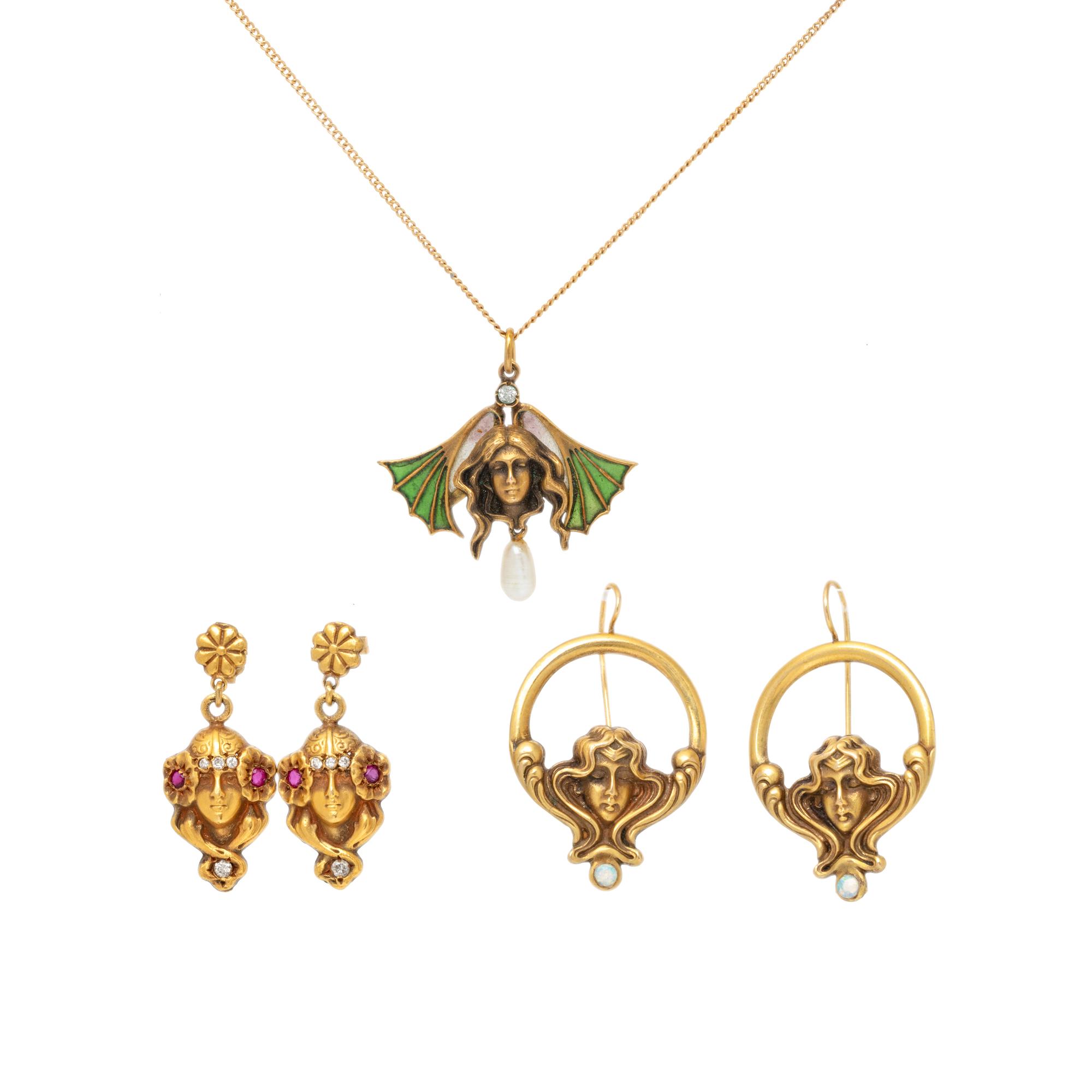 COLLECTION OF YELLOW GOLD AND GEMSTONE ART NOUVEAU STYLE JEWELRY
