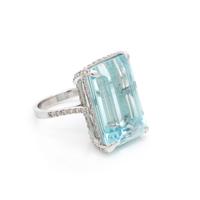 AQUAMARINE AND DIAMOND RING