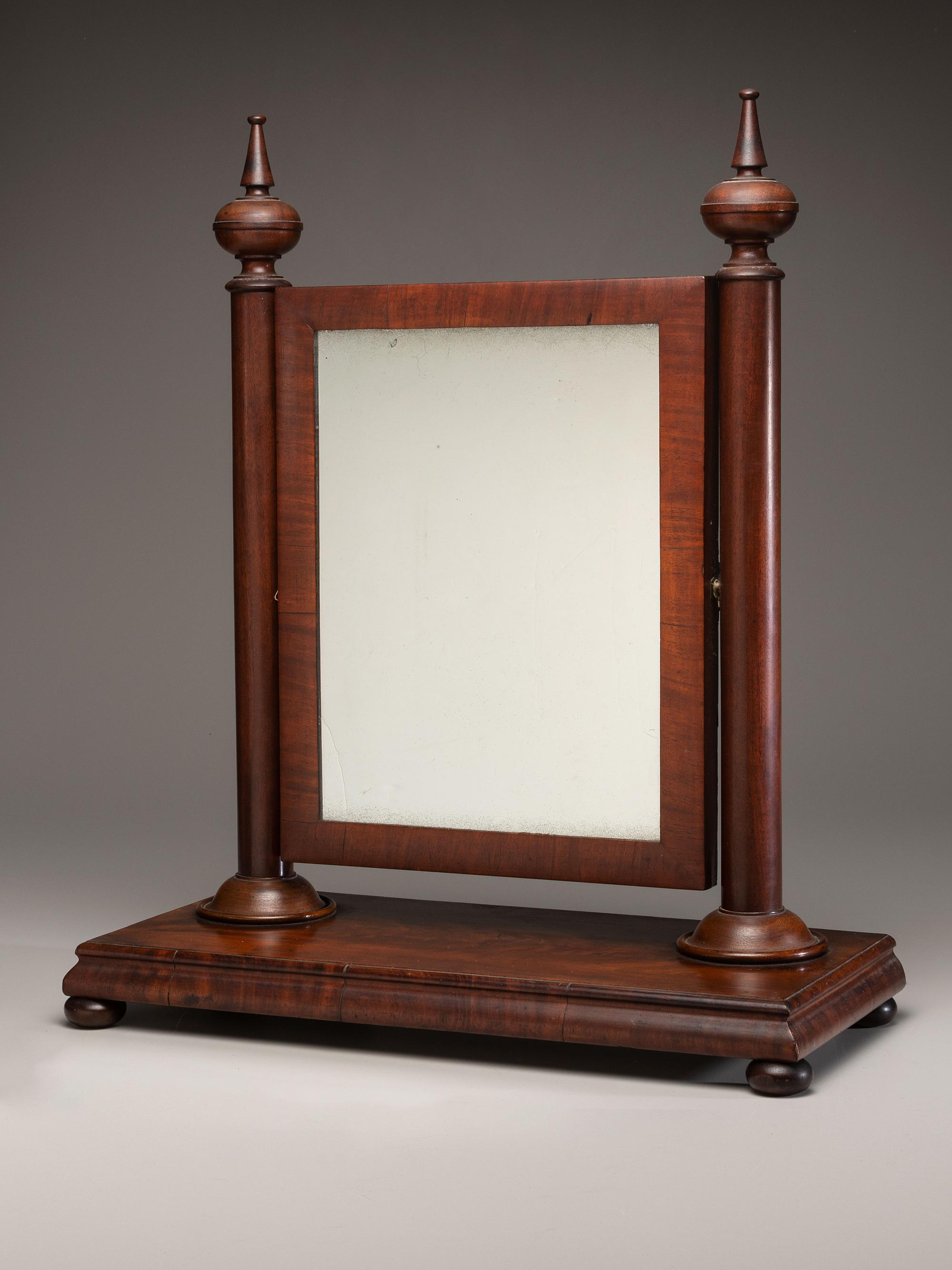 A Classical Mahogany Gentleman's Dressing Mirror