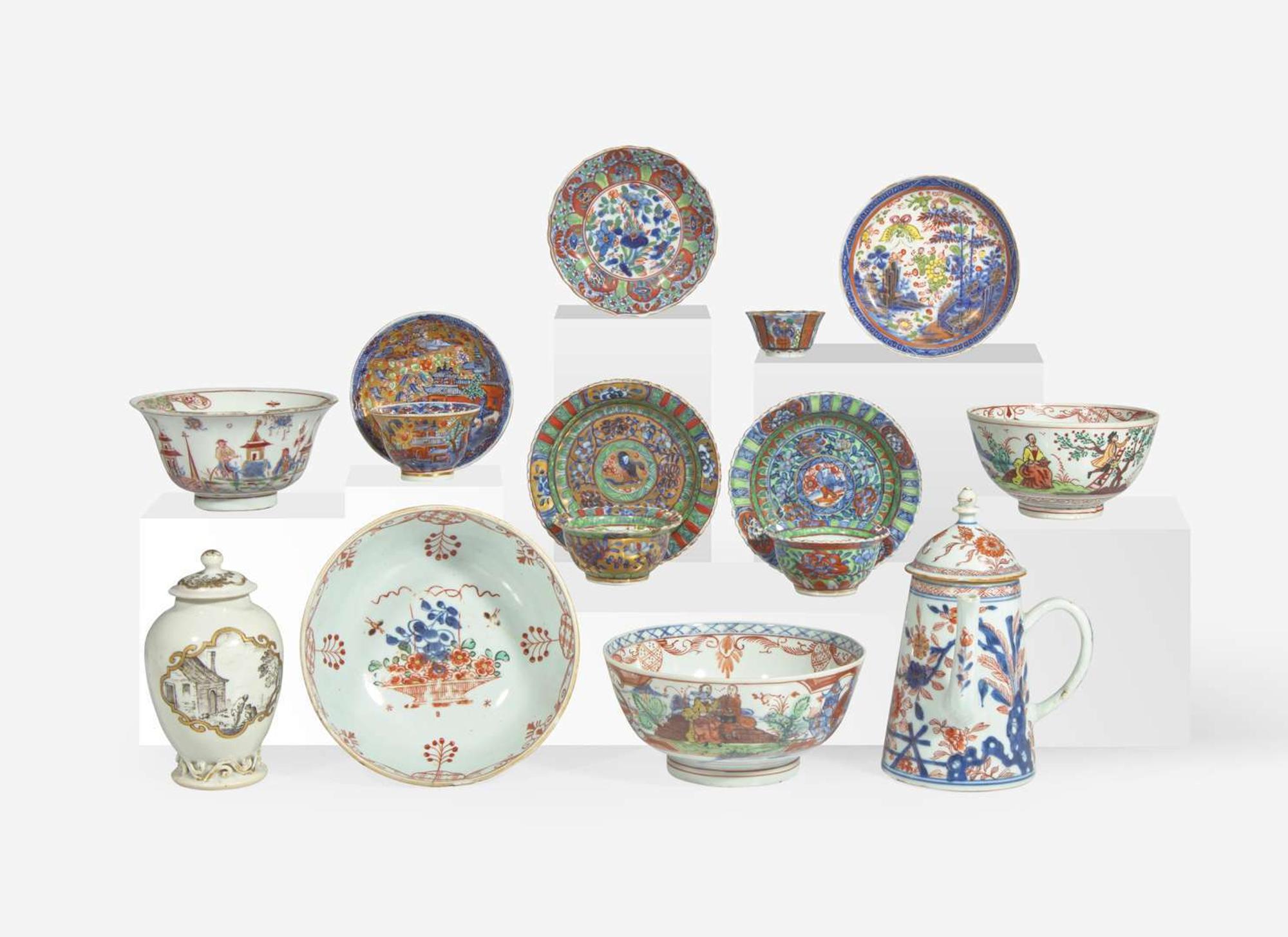 Fifteen assorted Chinese export porcelain tea wares, 18th century 外銷瓷茶具一組十五件 十八世紀
