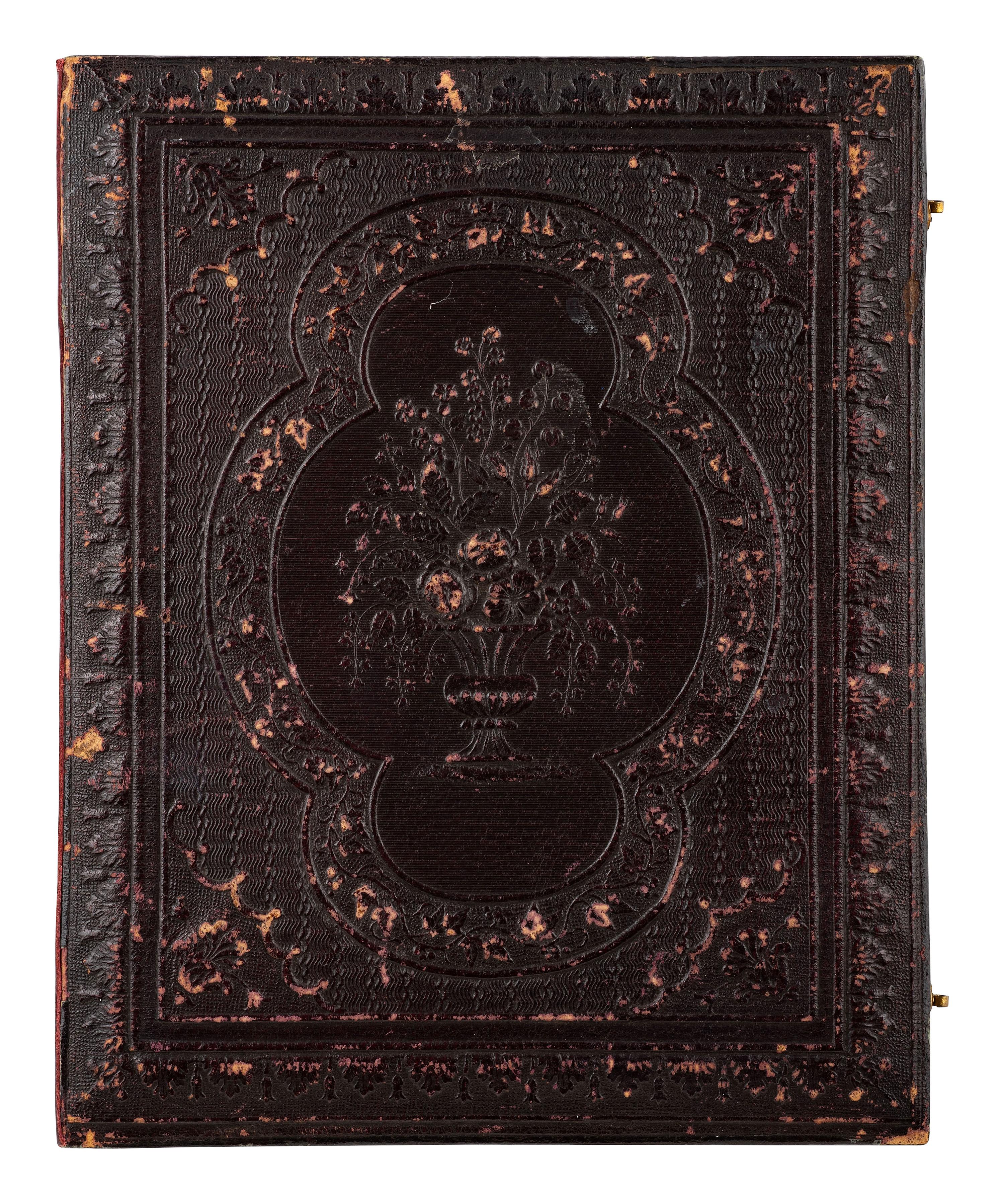 [MILITARIA - EARLY PHOTOGRAPHY]. Half plate daguerreotype featuring a US naval officer.