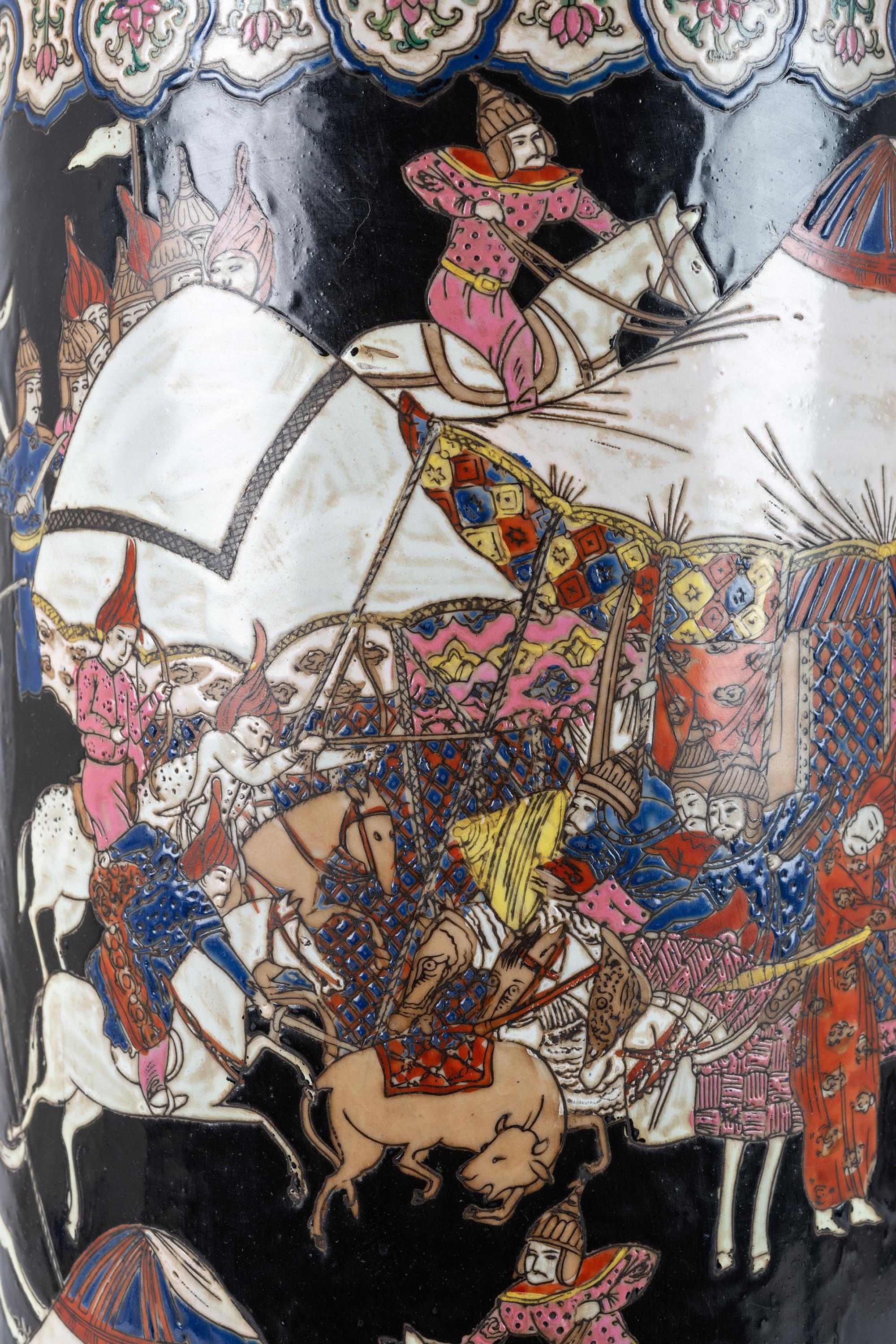 A Chinese Porcelain Umbrella Stand