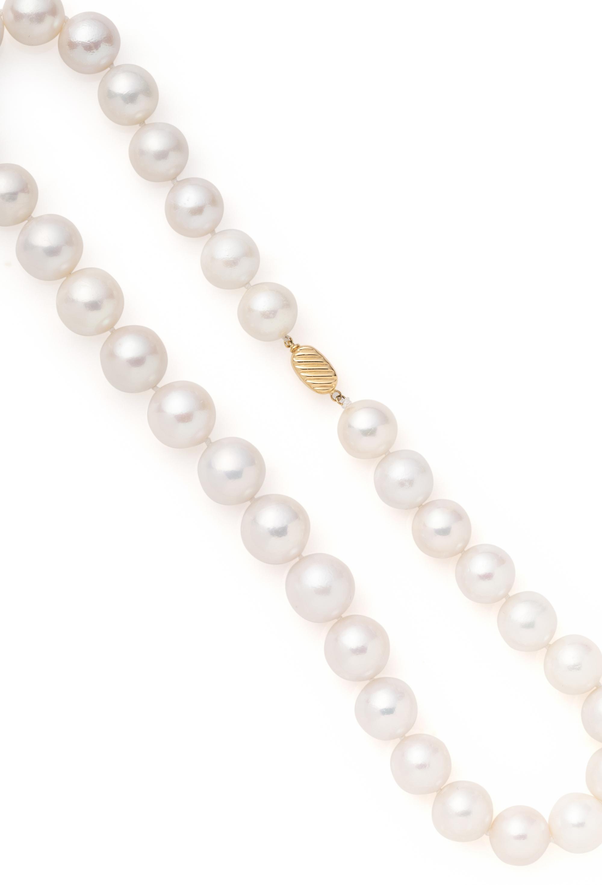 CULTURED SOUTH SEA PEARL NECKLACE