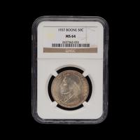 A 1937 Daniel Boo ne Commemorative 50c Coin [NGC MS64]