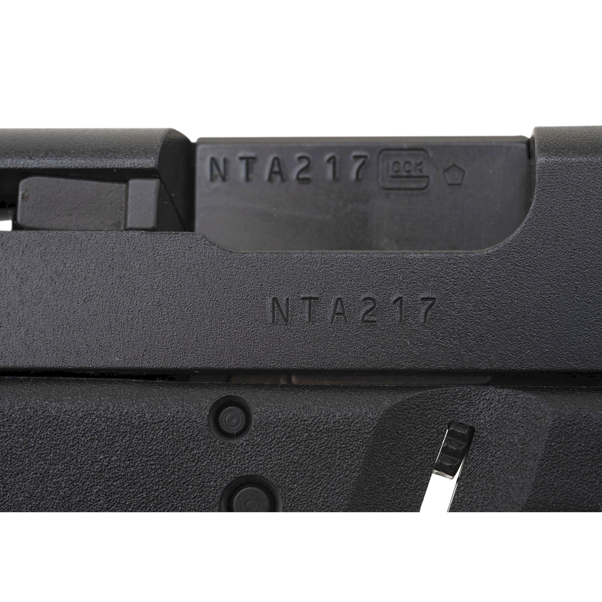 * Glock 20 Gen 3 in Box with Accessories