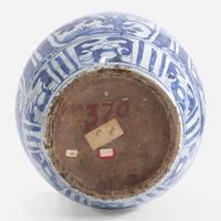 A large blue and white "Kraak" porcelain jar 青花克拉克大罐 Ming dnasty, 17th century ? ????
