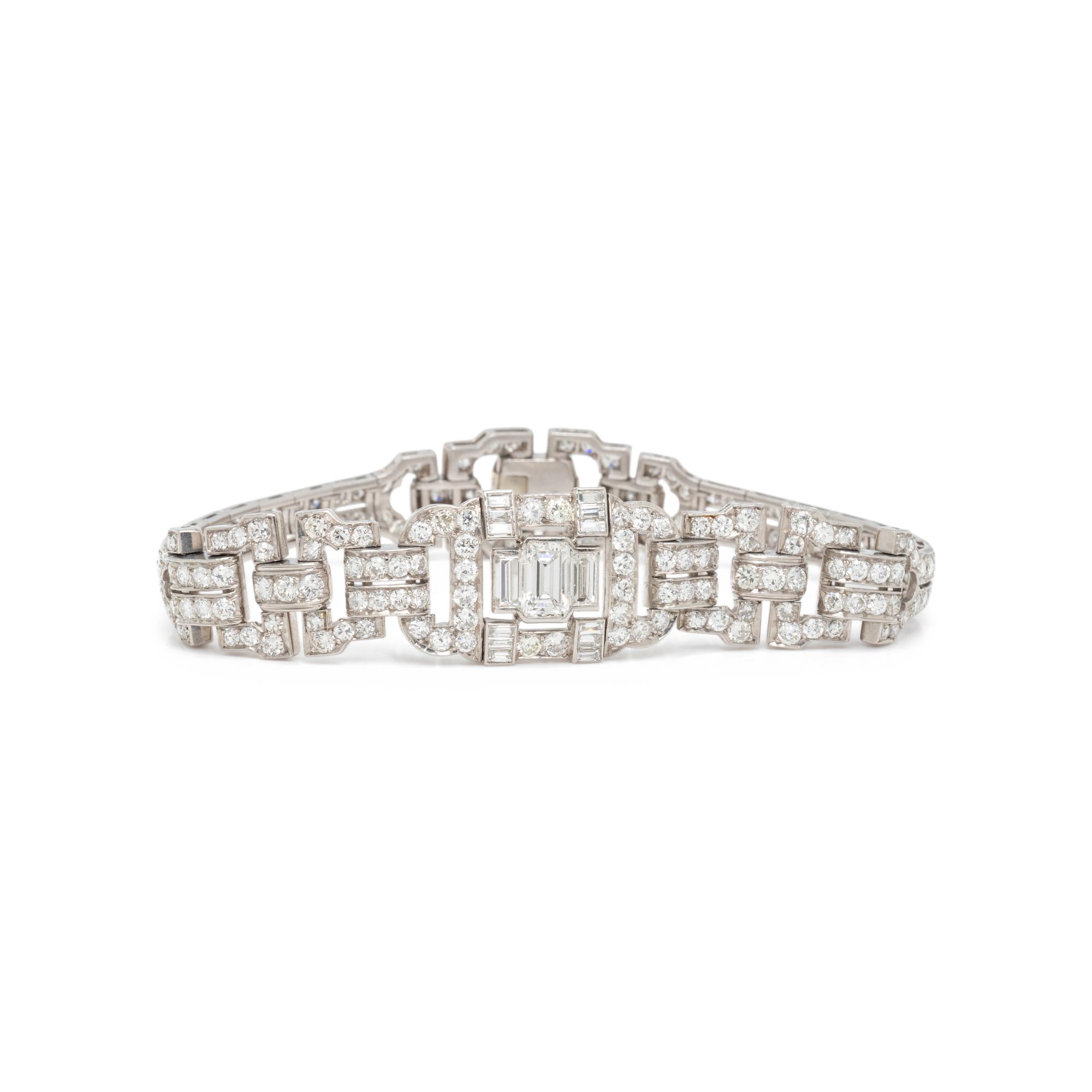 ART DECO, DIAMOND AND PLATINUM BRACELET