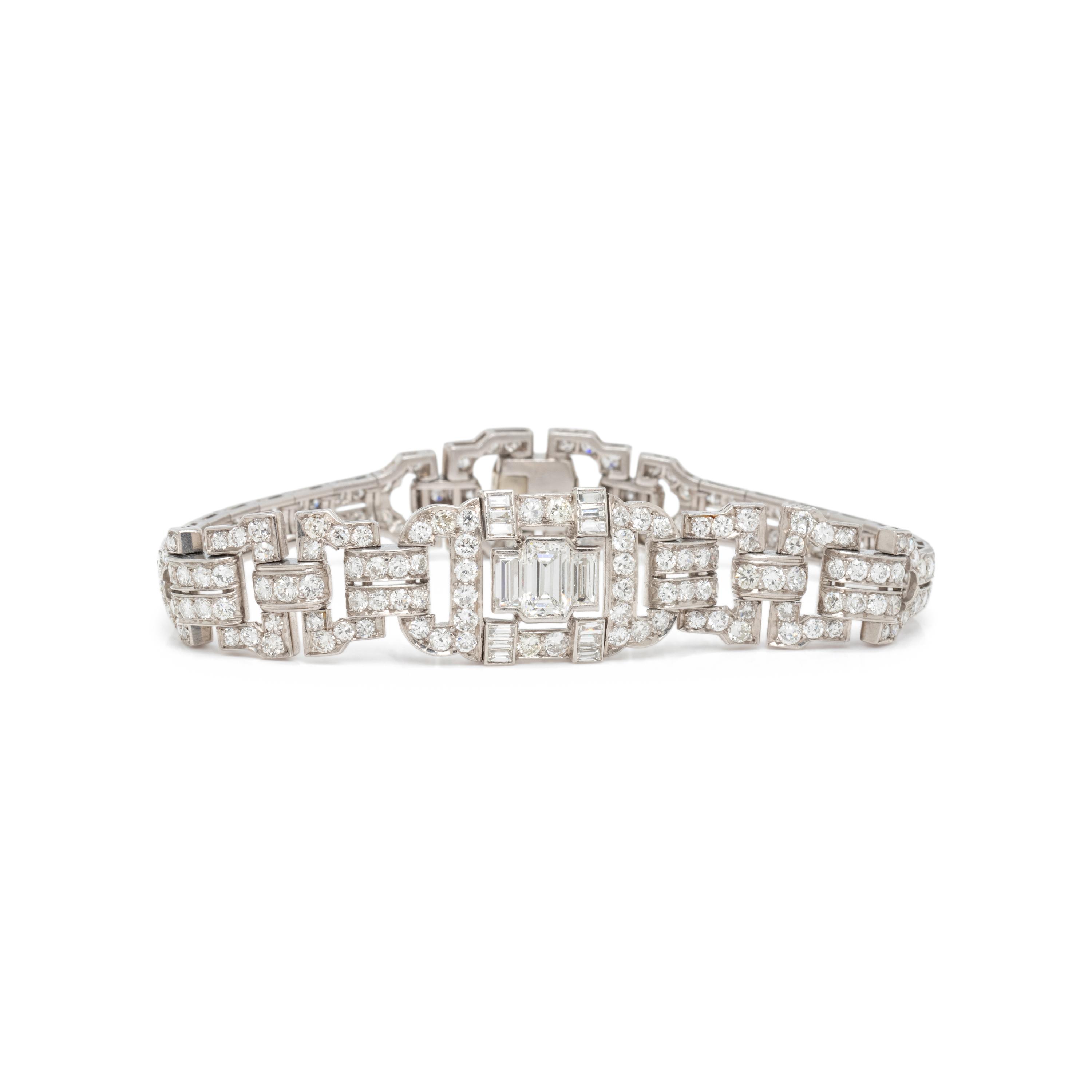ART DECO, DIAMOND AND PLATINUM BRACELET